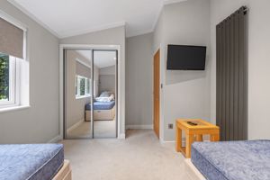 Photo 21- click for photo gallery